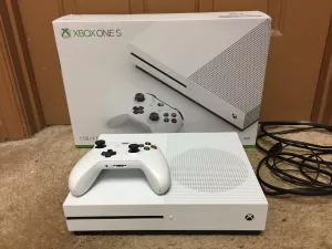 Xbox One S 1TB Console Boxed ( Preowned )